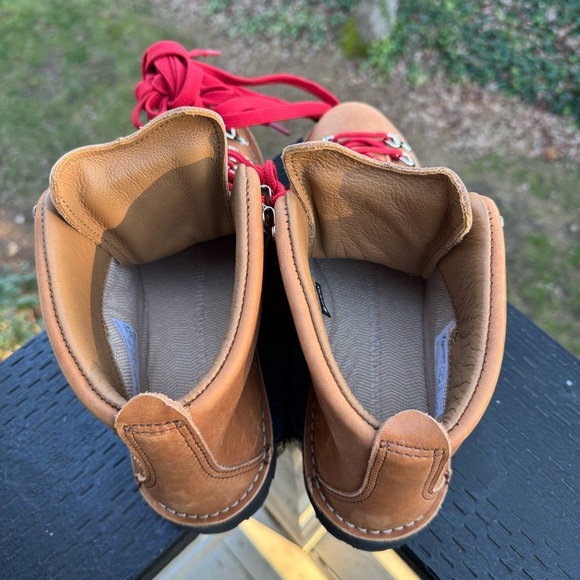 Danner Men’s Leather Mountain Light Cascade Clovis Waterproof Boots Size 10.5 - Picture 6 of 10